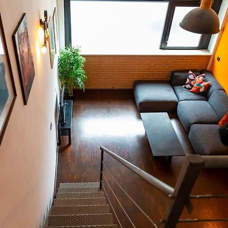 2 Min Da Porta Genova - Elegante Bilocale Apartment Милано Екстериор снимка