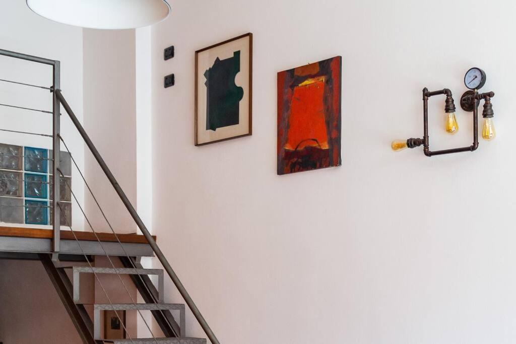 2 Min Da Porta Genova - Elegante Bilocale Apartment Милано Екстериор снимка