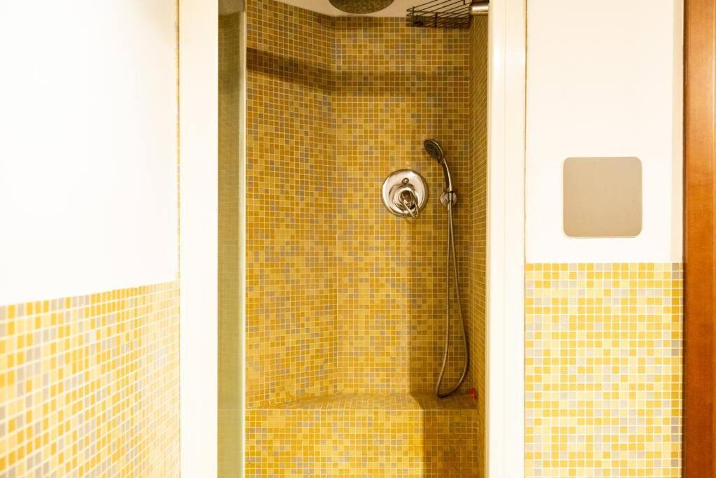 2 Min Da Porta Genova - Elegante Bilocale Apartment Милано Екстериор снимка