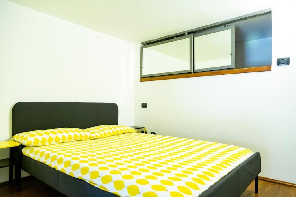2 Min Da Porta Genova - Elegante Bilocale Apartment Милано Екстериор снимка